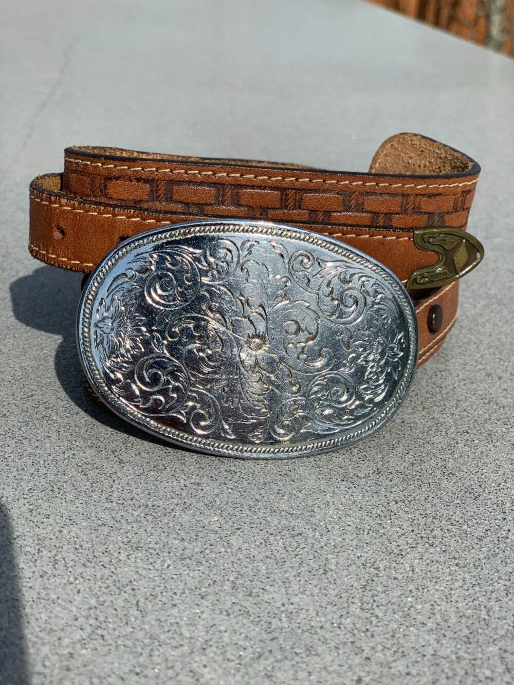 Vintage Wild Rose Western Belt Brown Tooled Leather Silver Buckle Boho Rodeo 90s